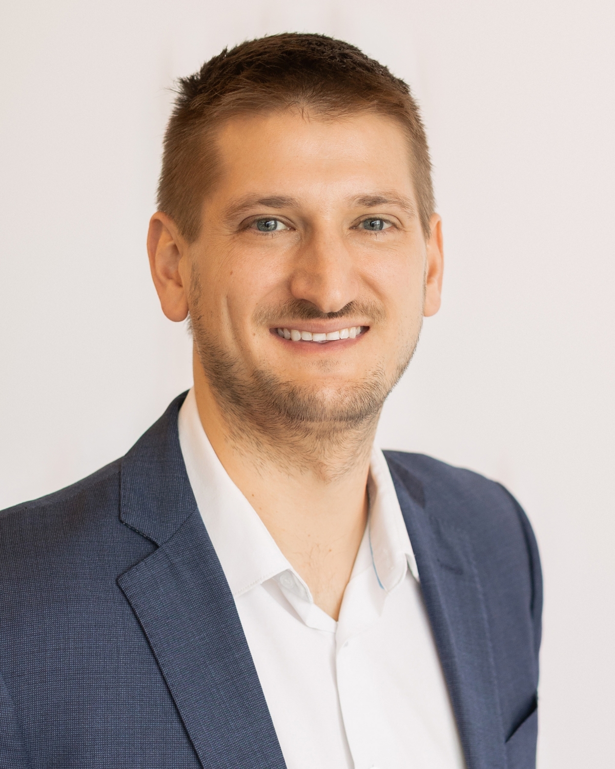 Advisor Image
