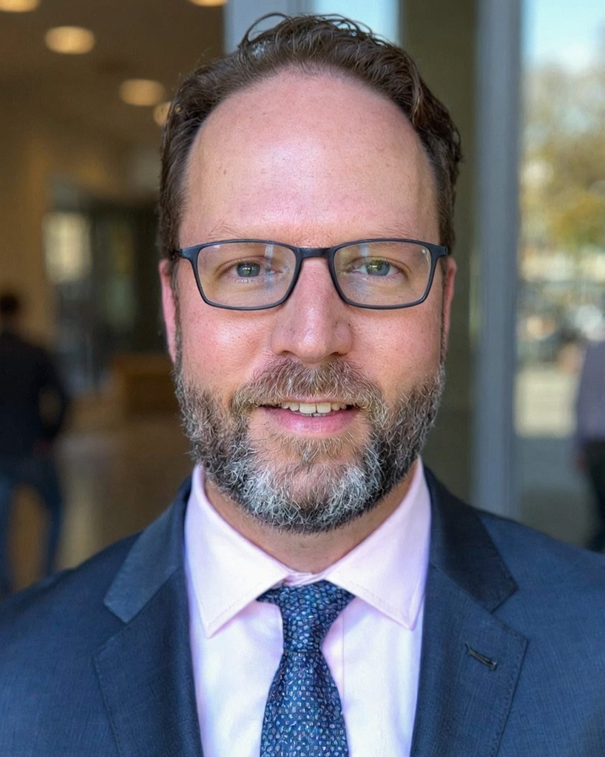 Advisor Image